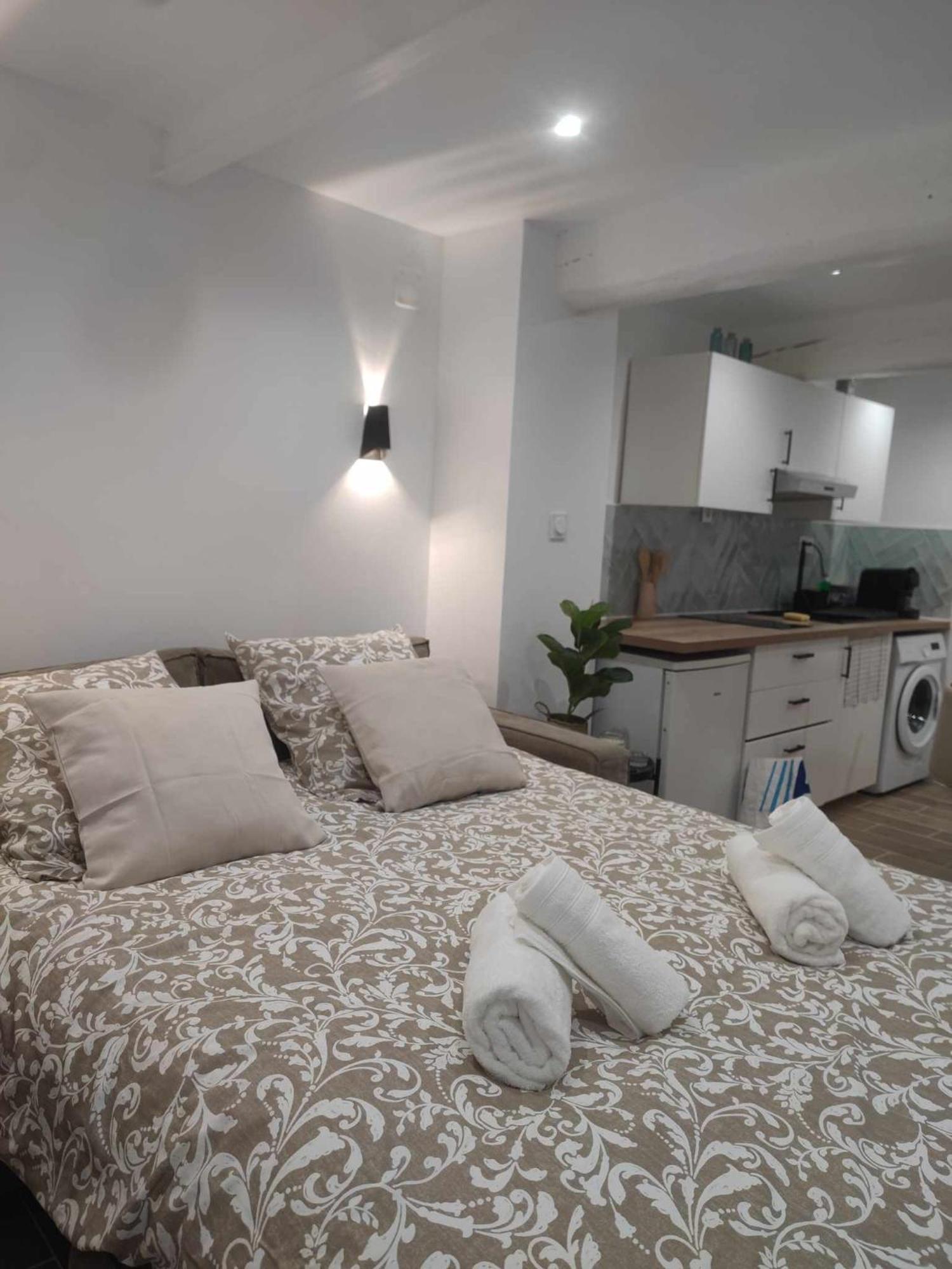 Le Cosy En Intramuros Apartment Avignon Bagian luar foto
